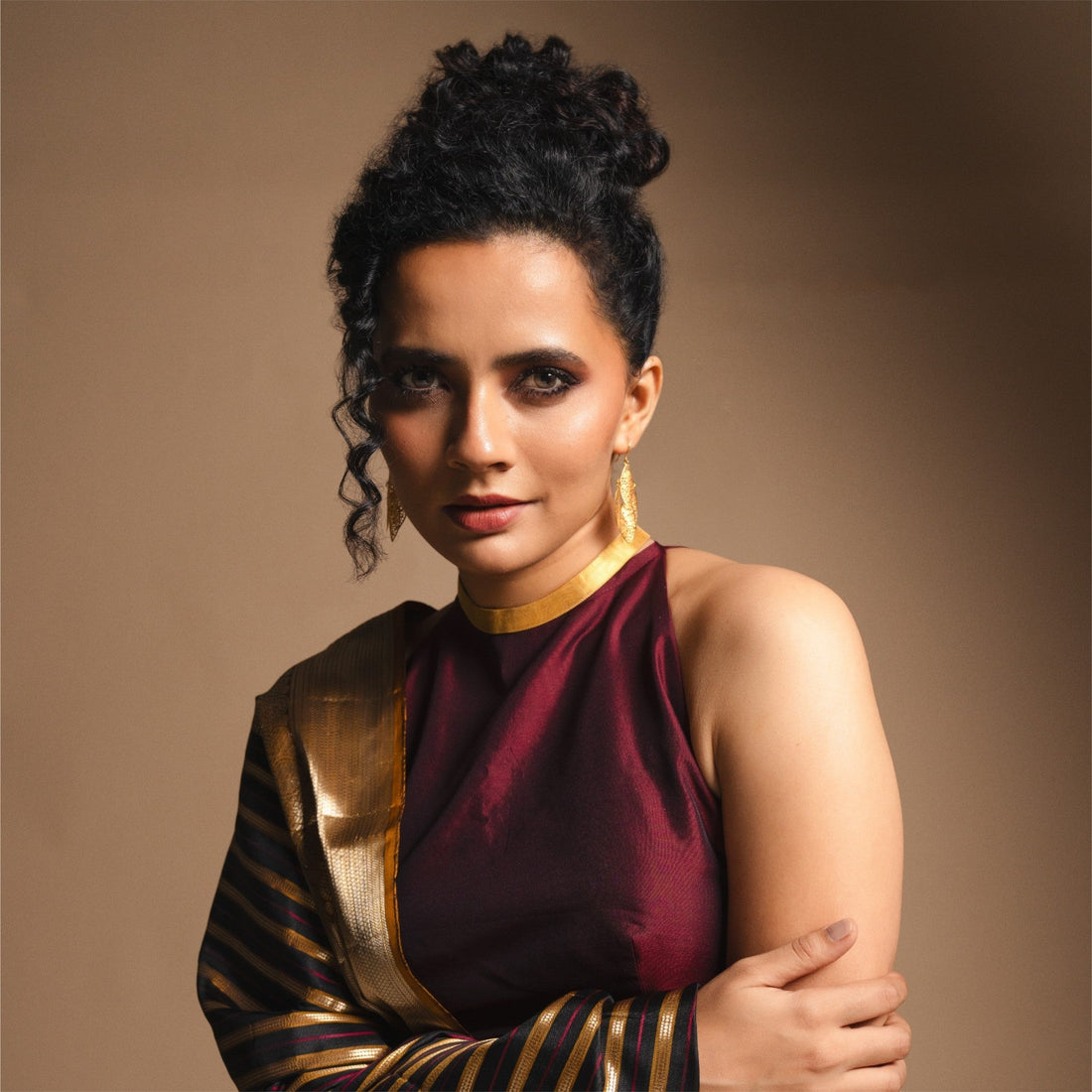 How to Style a Minimalist Bridal Look with Accessories