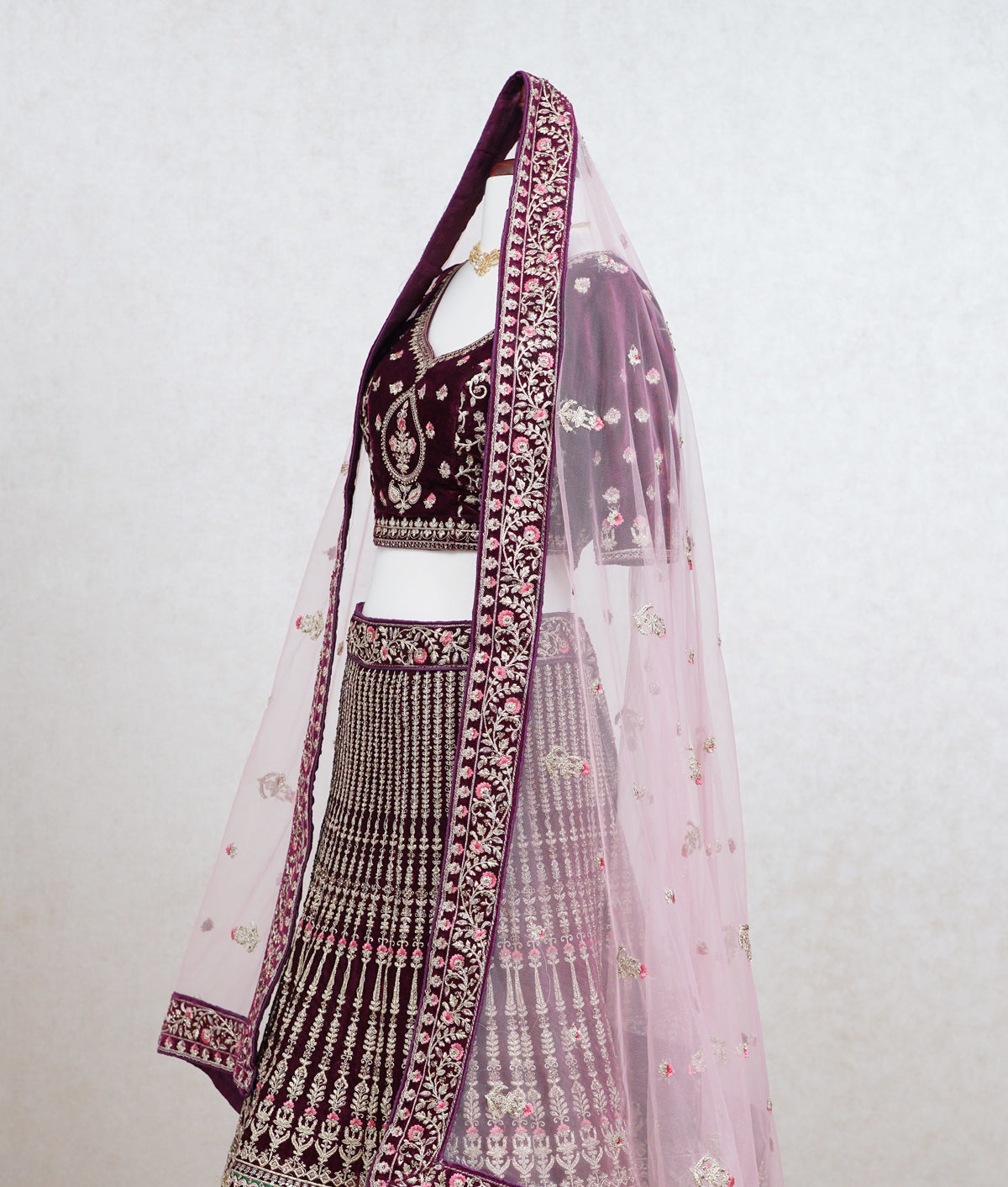 Dark maroon Embroidery Nainika Bridal Lehenga, Size: Free Size at Rs 3800  in Surat