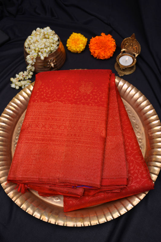 Red kanchipuram saree