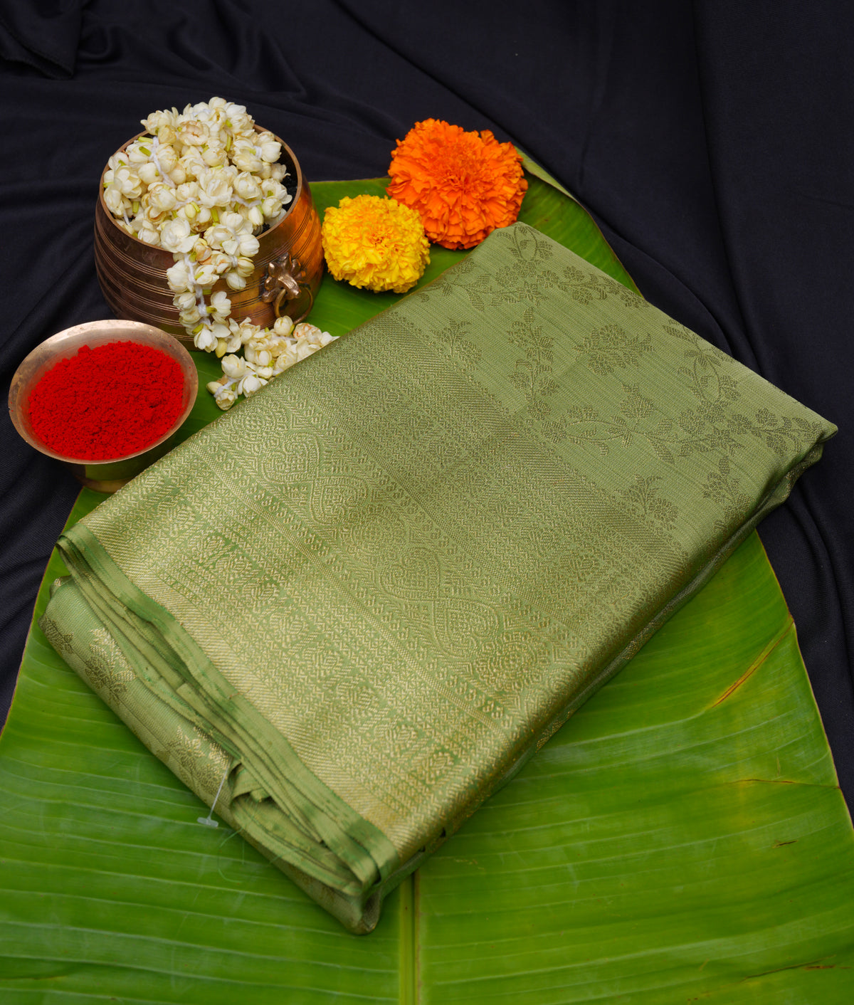 Pastel Cadmium Green Kanchipuram saree